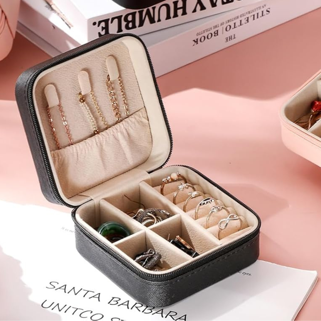 Personalized Travel Jewelry Box – Elegant, Compact & Customizable
