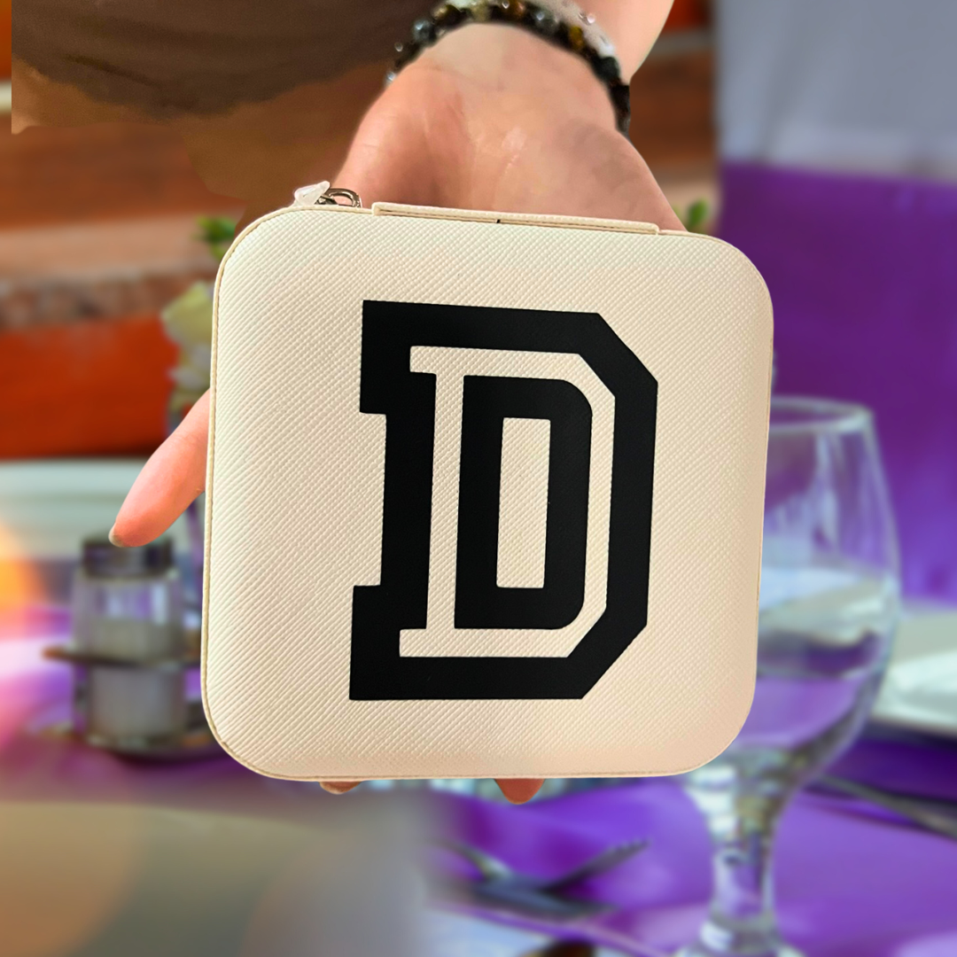 Personalized Travel Jewelry Box – Elegant, Compact & Customizable
