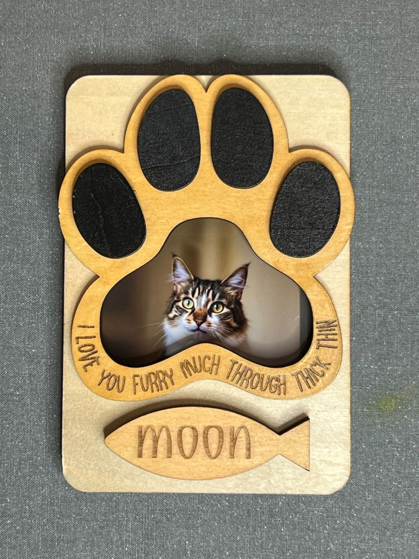 Personalized Pets Magnet Frame – Custom Wooden Pet Photo Frame